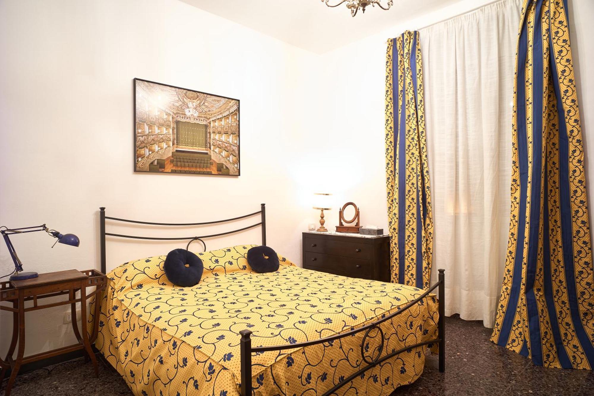 La Casa Fra La Storia E Il Mare Apartment Imperia Bagian luar foto