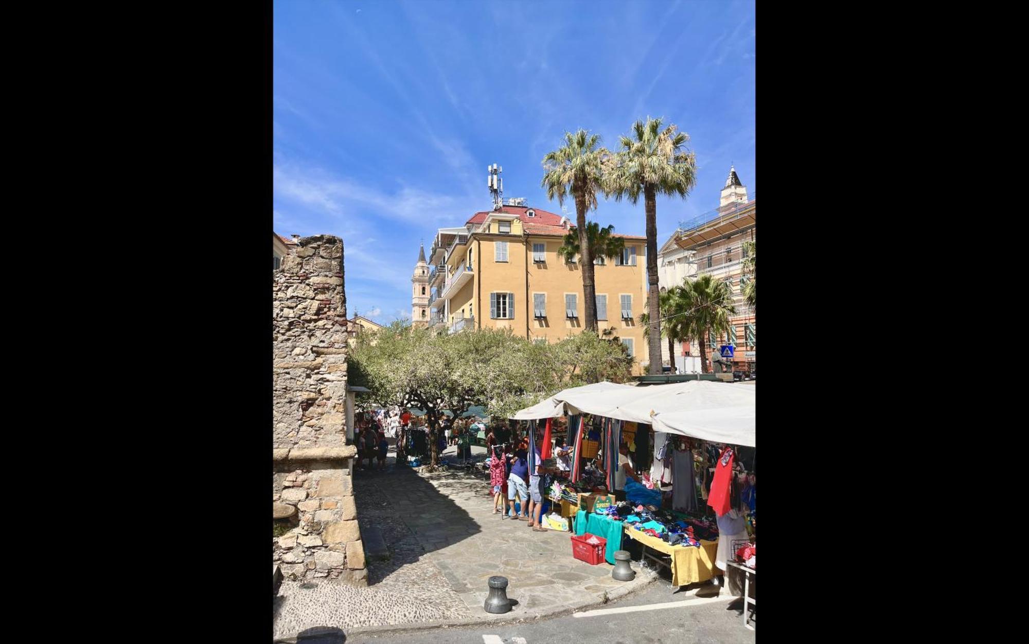 La Casa Fra La Storia E Il Mare Apartment Imperia Bagian luar foto
